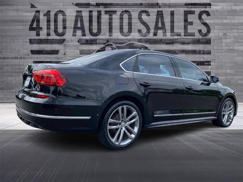 Used 2016 Volkswagen Passat 1.8T S FWD image 3