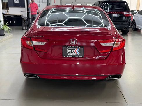 Used 2018 Honda Accord Sport image 3