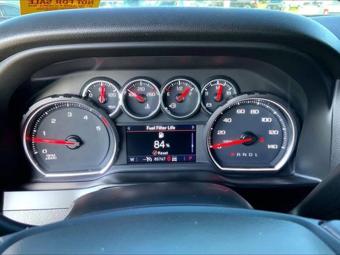 Used 2021 Chevrolet Silverado 2500 LT w/ Convenience Package image 22