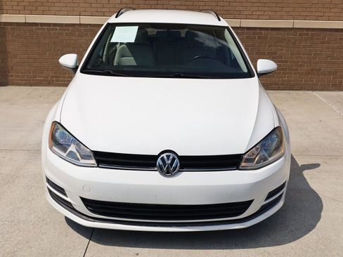 Used 2016 Volkswagen Golf S image 6