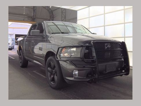 Used 2018 RAM 1500 Express w/ Express Value Package RWD image 1