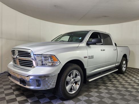 Used 2018 RAM 1500 Big Horn AWD/4WD image 3