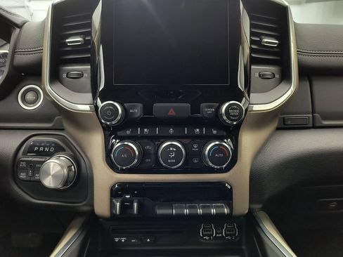 Used 2019 RAM 1500 Laramie AWD/4WD image 27