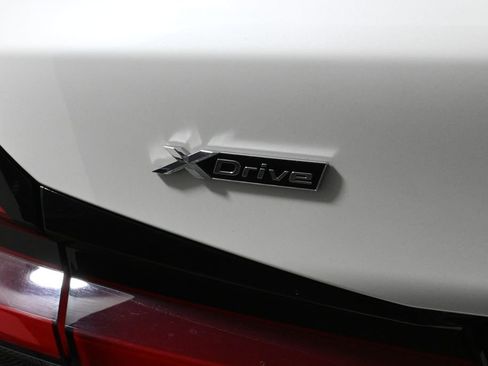 Certified 2022 BMW 530i xDrive w/ Convenience Package image 38