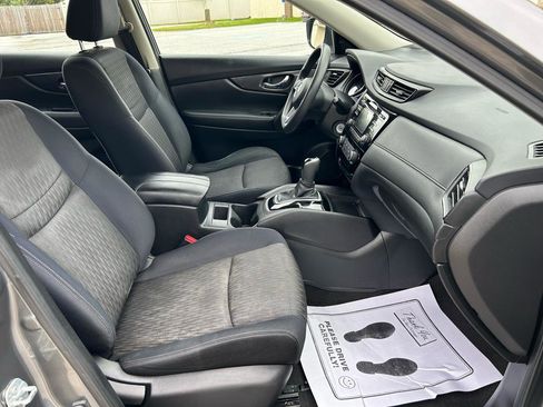 Used 2017 Nissan Rogue S AWD/4WD image 15