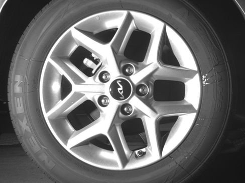Used 2025 Kia Soul LX w/ LX Technology Package FWD image 15