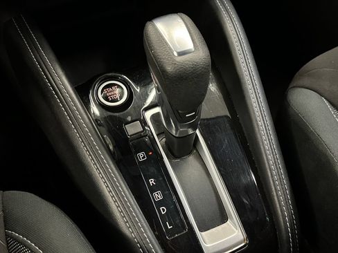Used 2020 Nissan Kicks SV FWD image 16