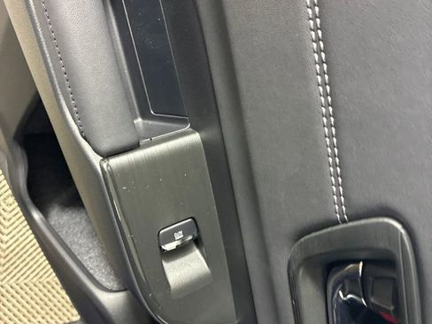 New 2026 Subaru Outback Touring w/ Touring Package image 24