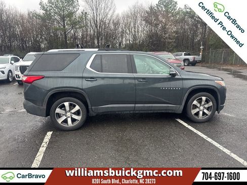 Used 2018 Chevrolet Traverse LT image 9