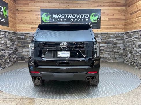 Used 2026 Chevrolet Suburban Z71 w/ Comfort Package AWD/4WD image 9