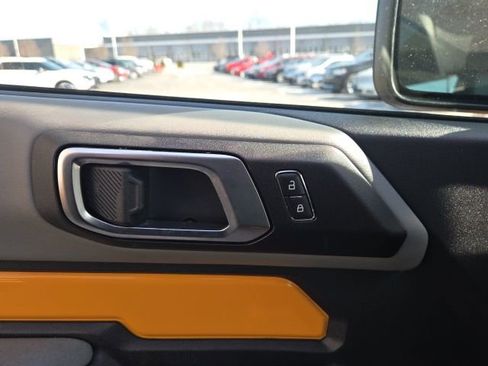 Used 2021 Ford Bronco Badlands image 14