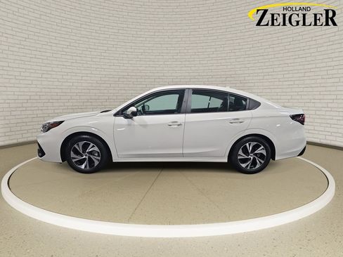 Used 2025 Subaru Legacy Premium AWD/4WD image 8