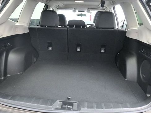 Used 2019 Subaru Forester Limited image 12