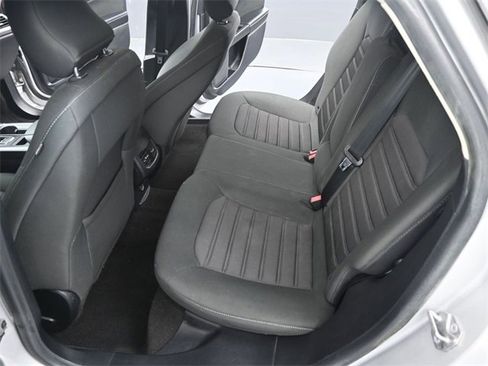 Used 2019 Ford Fusion SE image 22