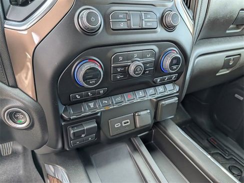 Used 2023 Chevrolet Silverado 3500 High Country image 11