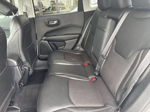 Used 2018 Jeep Compass Latitude w/ Popular Equipment Group image 15