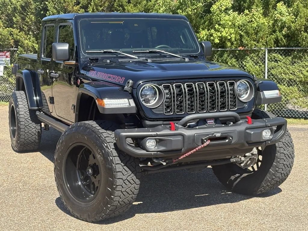Used 2024 Jeep Gladiator Rubicon AWD/4WD image 54