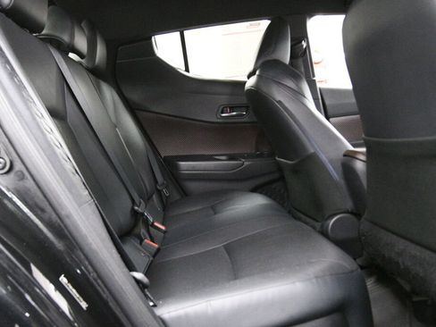 Used 2019 Toyota C-HR Limited image 23