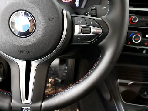 Used 2018 BMW M2 image 28