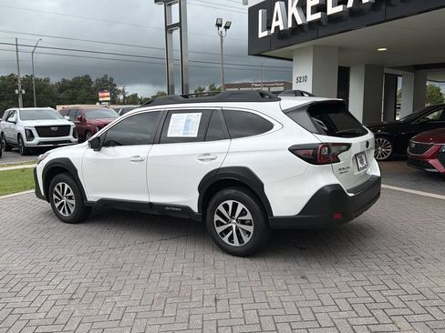 Certified 2025 Subaru Outback Premium AWD/4WD image 4
