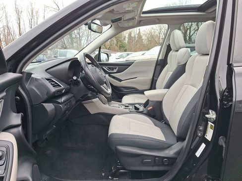 Used 2021 Subaru Forester Premium image 13