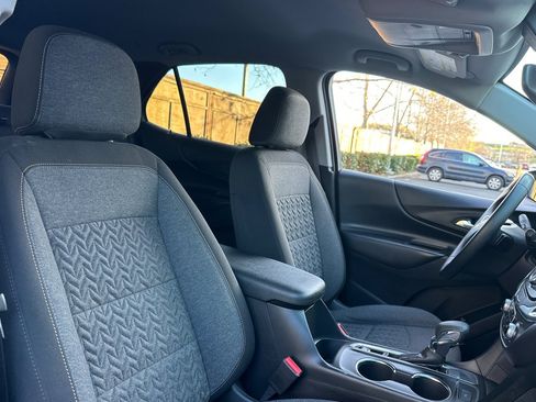 Used 2024 Chevrolet Equinox LT image 31