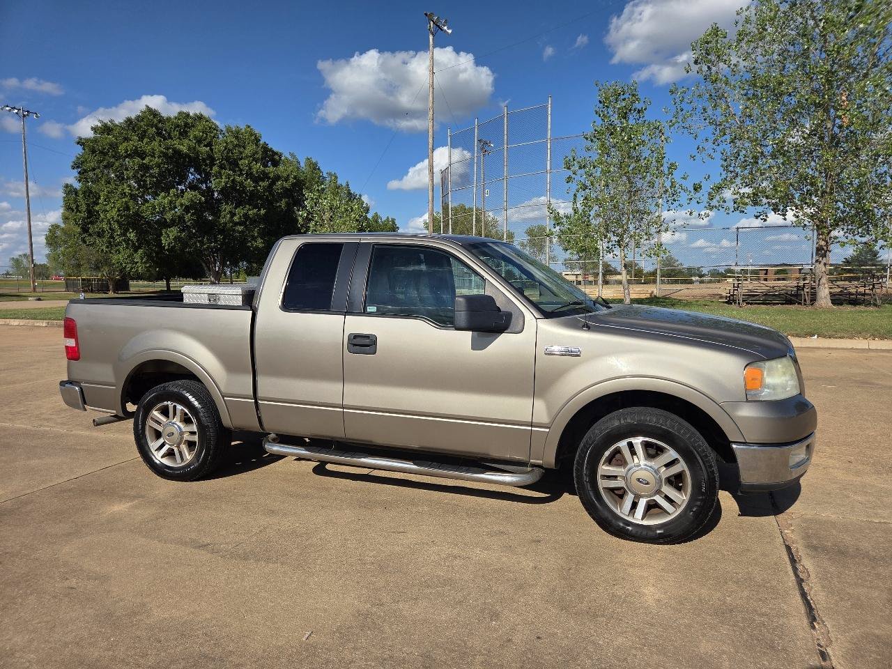 Used 2005 Ford F150 Lariat RWD image 21
