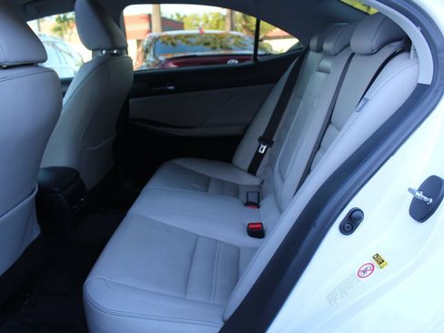 Used 2015 Lexus IS 250 w/ Luxury Package RWD image 23