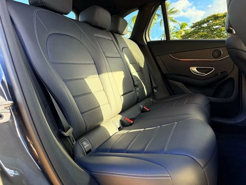 Used 2021 Mercedes-Benz GLC 300 w/ Premium Package image 12