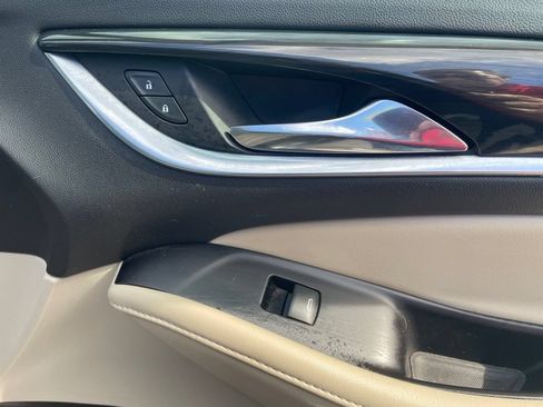 Used 2019 Buick Enclave Premium AWD/4WD image 41