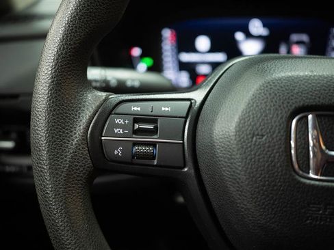 Used 2023 Honda Accord EX image 29