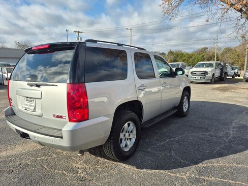 Used 2010 GMC Yukon SLE w/ Convenience Package image 6