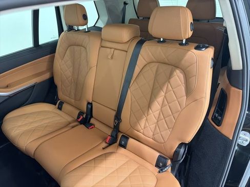 Certified 2023 BMW X7 xDrive40i w/ Executive Package image 16