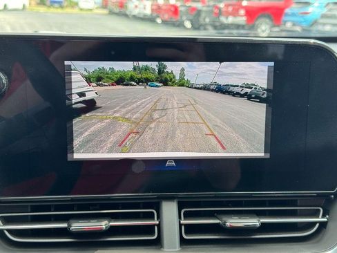 Used 2025 Chevrolet Trax LT w/ Driver Confidence Package FWD image 21