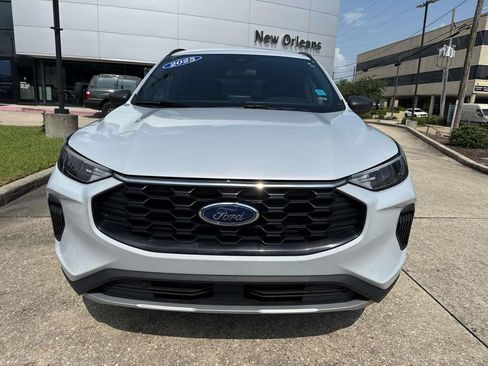 Used 2025 Ford Escape ST-Line FWD image 2