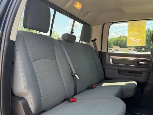 Used 2020 RAM 1500 Classic SLT AWD/4WD image 12