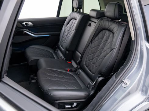 Certified 2023 BMW X7 xDrive40i w/ Premium Package image 19