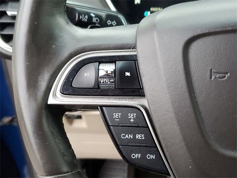 Used 2020 Lincoln Nautilus Premier w/ Equipment Group 101A image 12