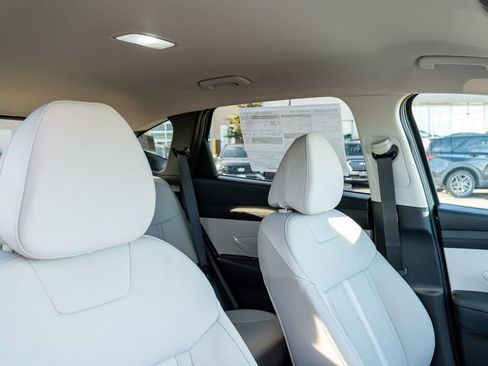 New 2026 Hyundai Tucson SEL image 13