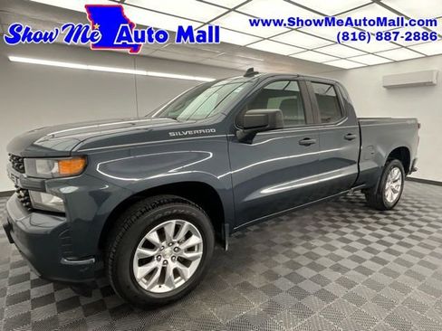 Used 2019 Chevrolet Silverado 1500 Custom w/ Custom Value Package image 1