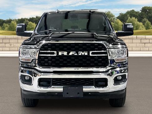 Used 2024 RAM 2500 Big Horn AWD/4WD image 3