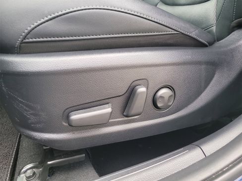 Used 2024 Kia Seltos EX image 19