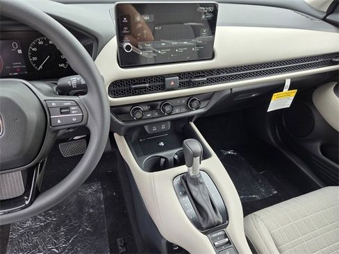 New 2026 Honda HR-V LX image 18