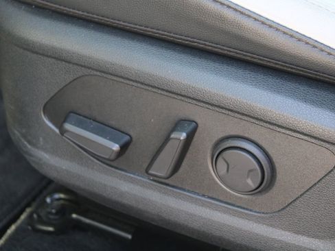 Used 2024 Kia Sportage EX image 21