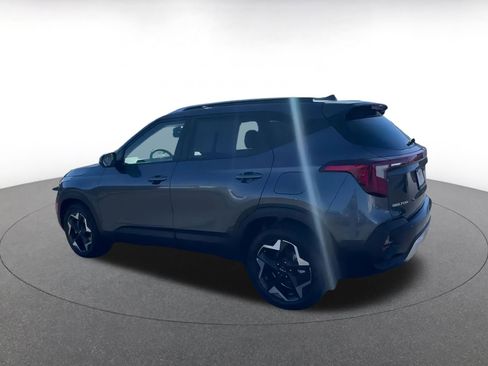 Used 2025 Kia Seltos S image 10