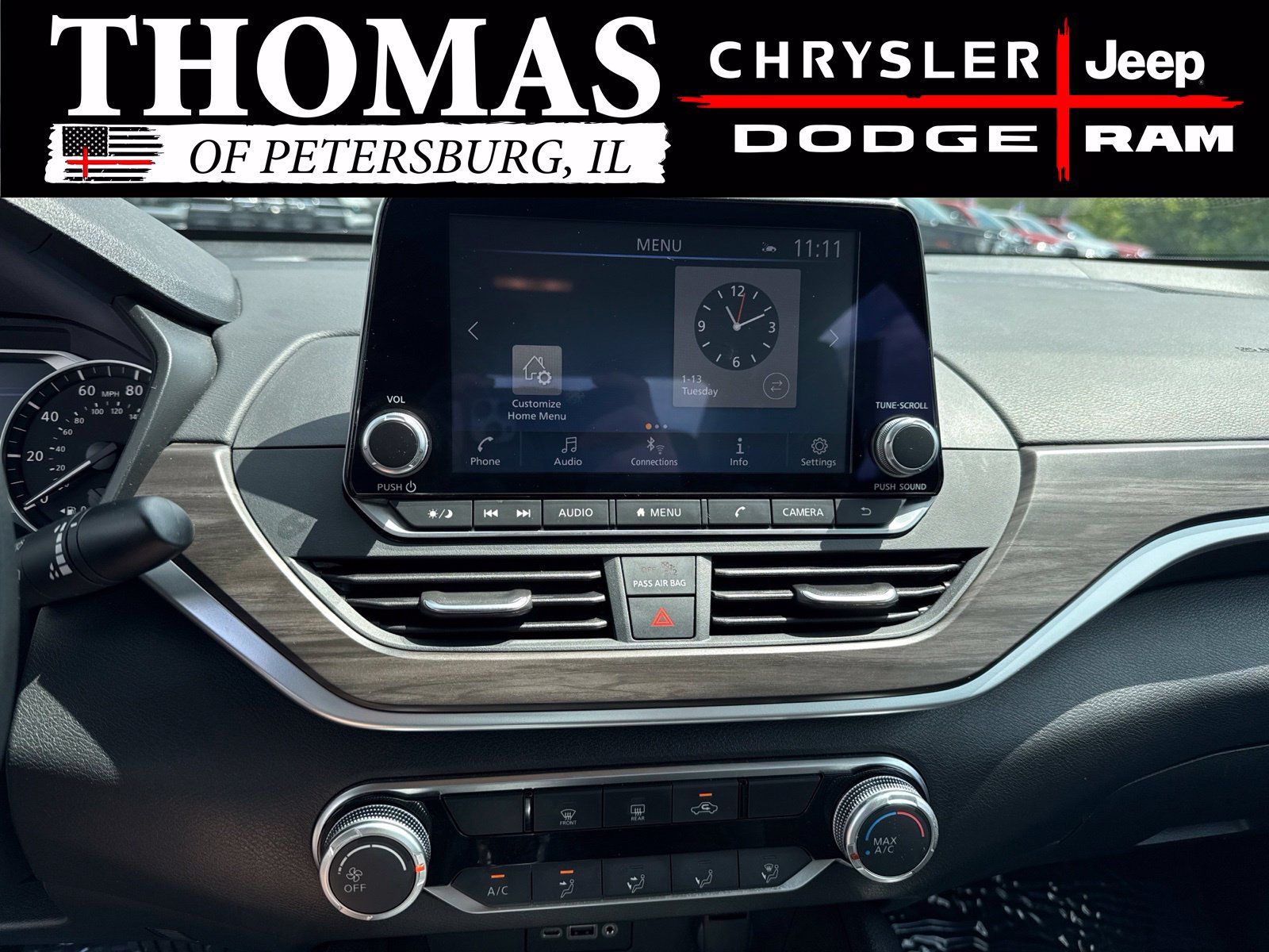 Used 2025 Nissan Altima 2.5 SV FWD image 14