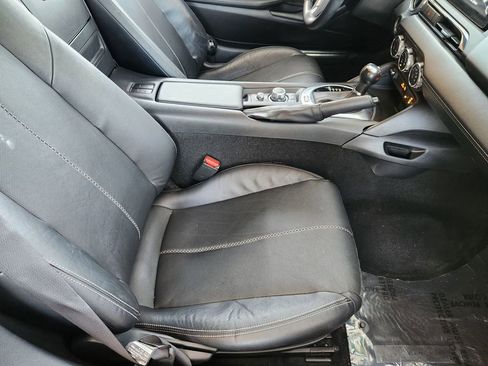 Used 2021 MAZDA MX-5 Miata RF Grand Touring image 13