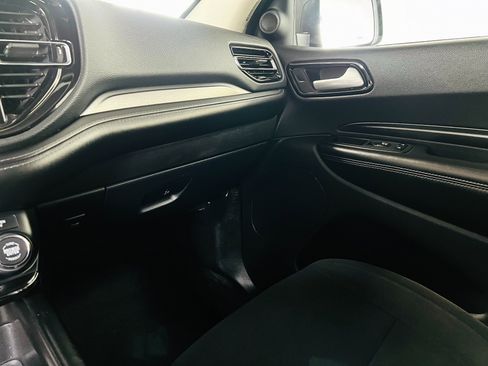 Used 2021 Dodge Durango SXT image 18