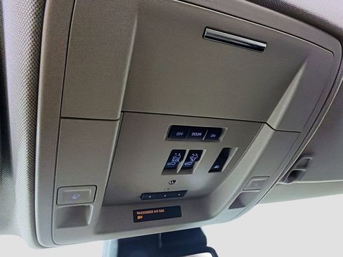 Used 2018 GMC Sierra 1500 SLT image 43