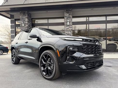 Used 2026 Chevrolet Traverse RS image 10